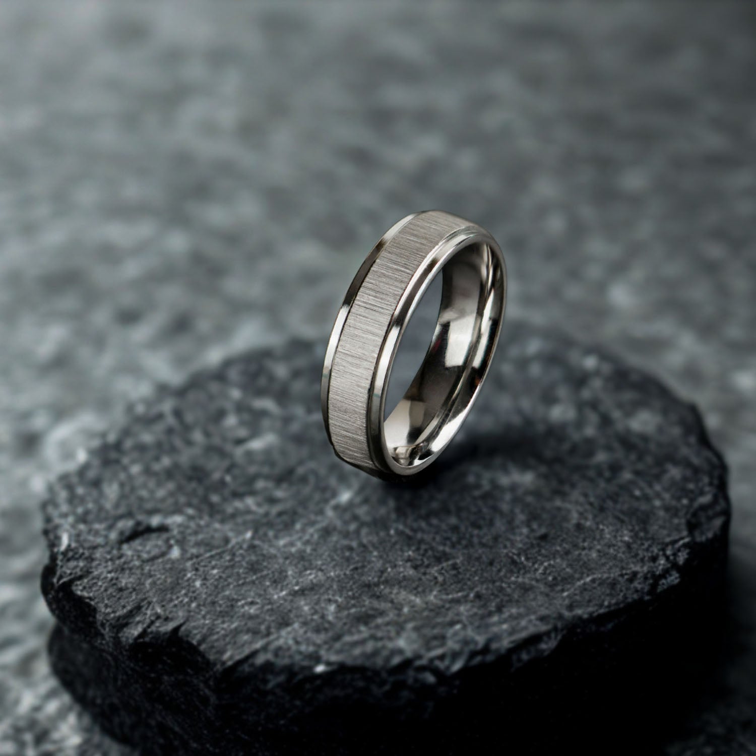 Emberon Band Ring Silver
