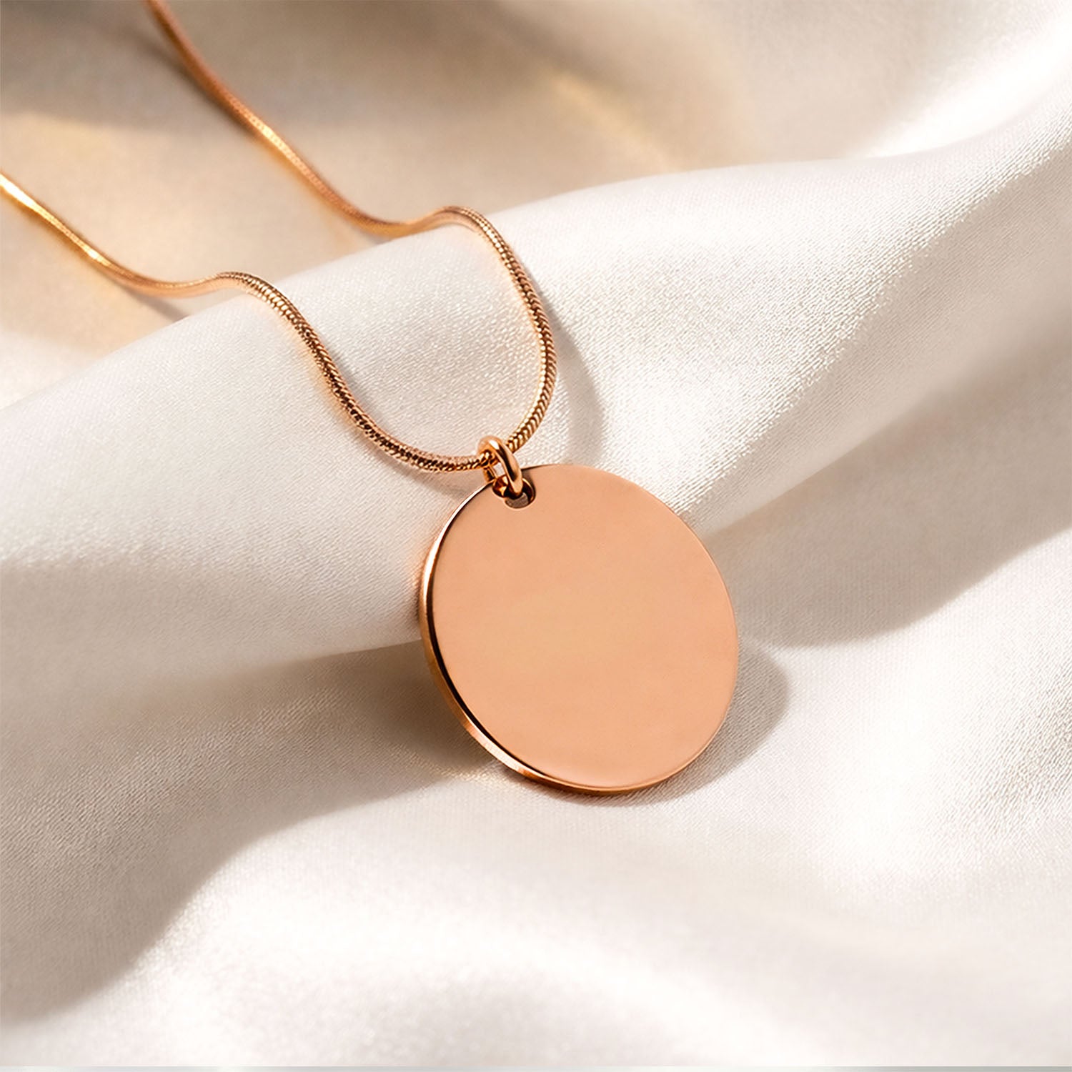 Circle Necklace Rose Gold