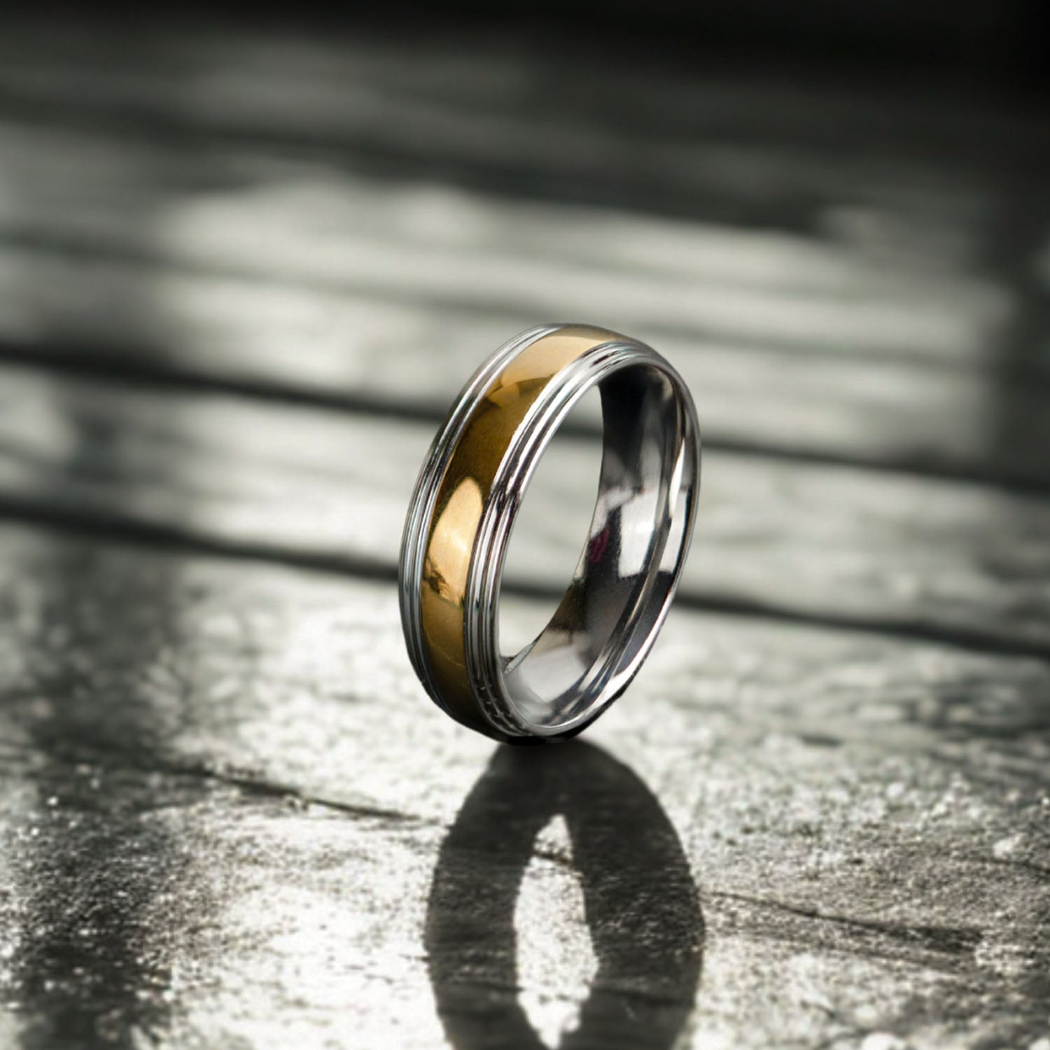 Torque Band Ring Gold