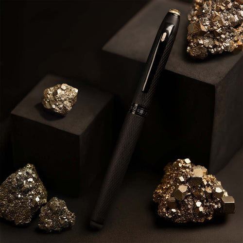 Black Pyrite Magsnap