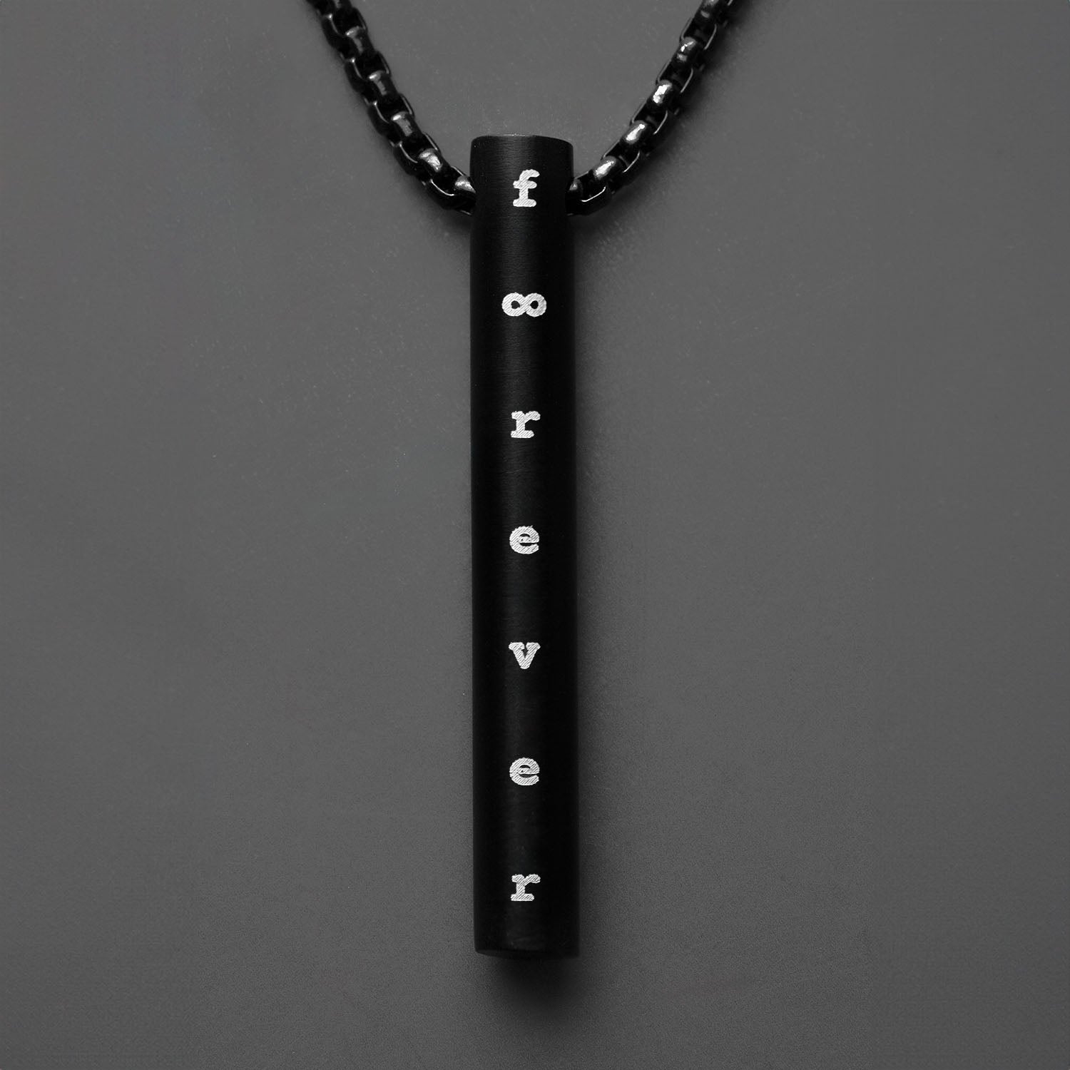 Forever Minimal Barrel Necklace Black