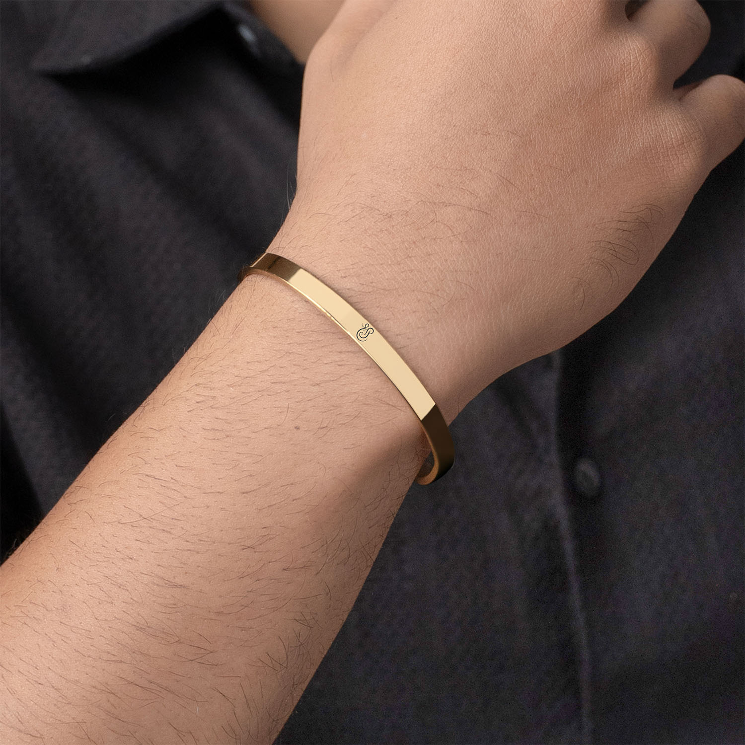 Vignaharta Ganpati Gloss Cuff Adjustable Bracelet Gold