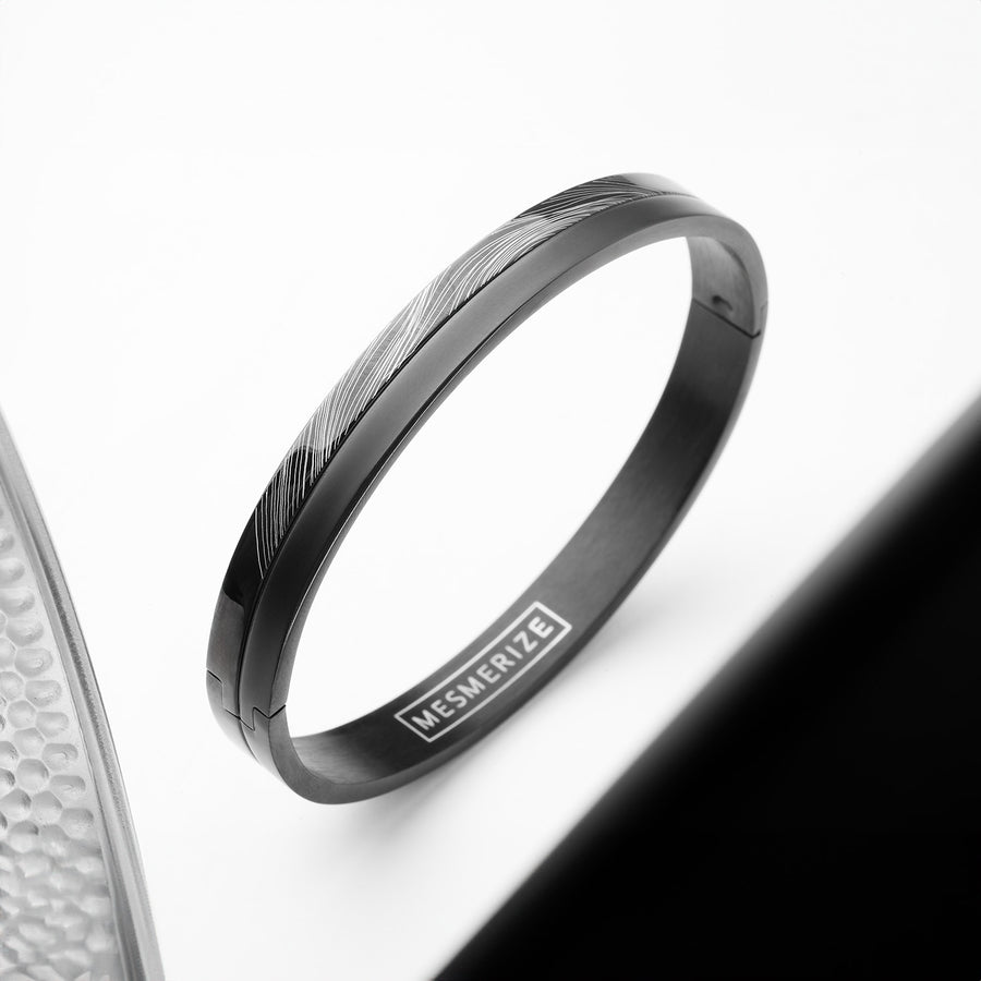 Wind Drift Oval Kada Bracelet