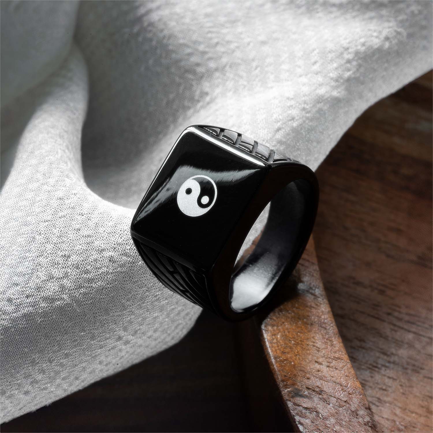 Spiritual Black Hercules Ring Om Yin Yang