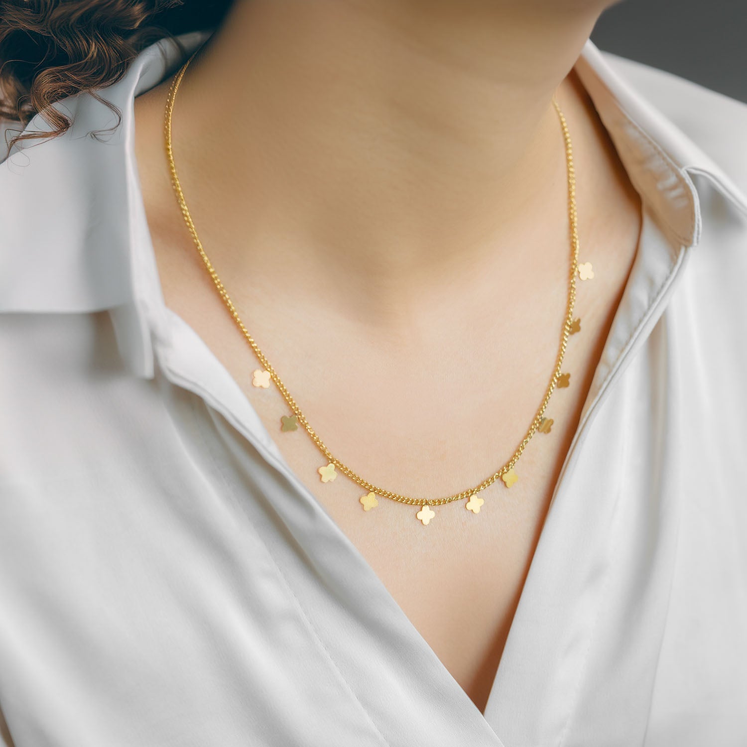 W Premium Jewellery Necklace Dainty Clover Gold